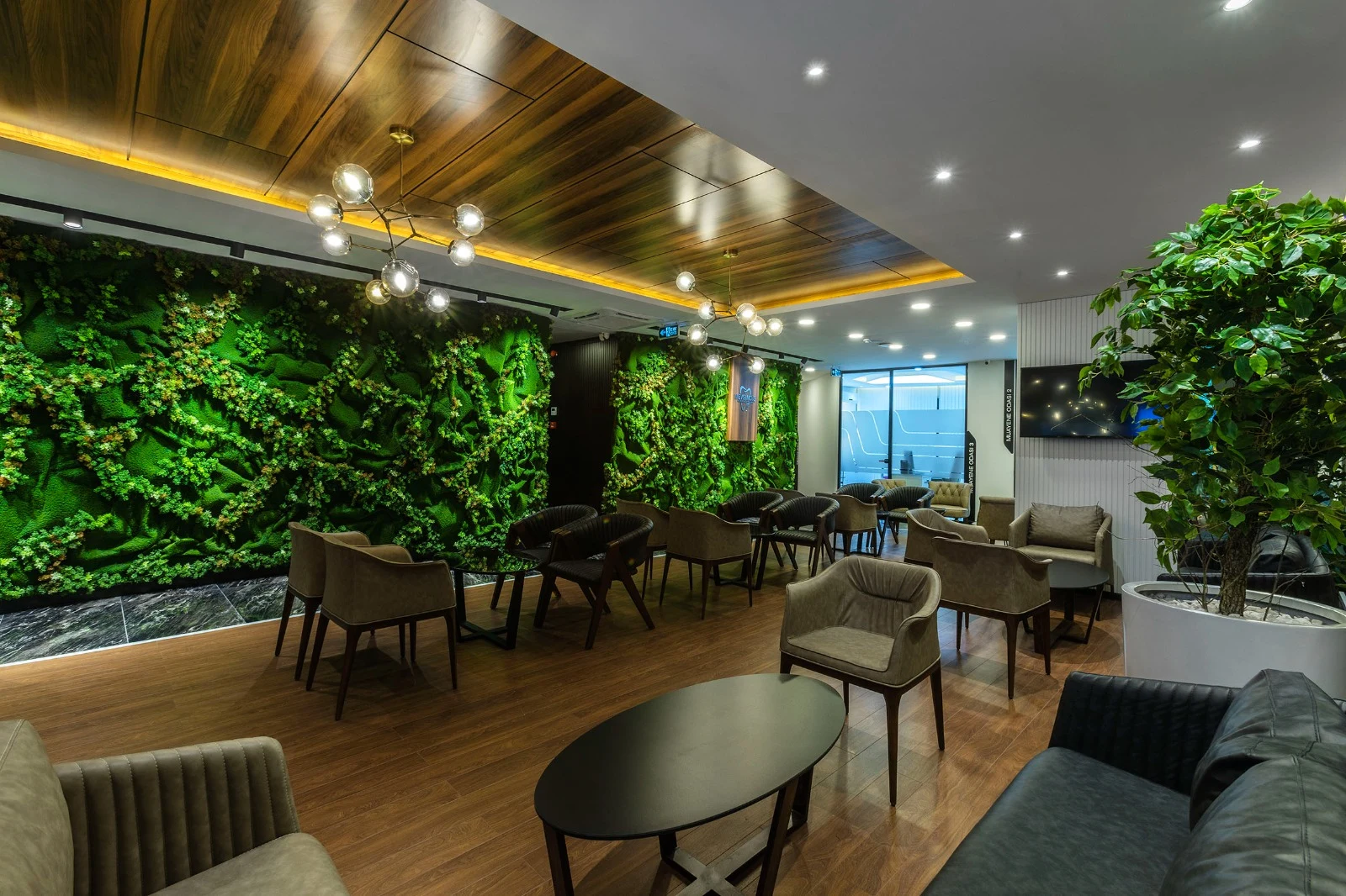 Mevsim Dental Clinic — Istanbul · Clinic photo 2