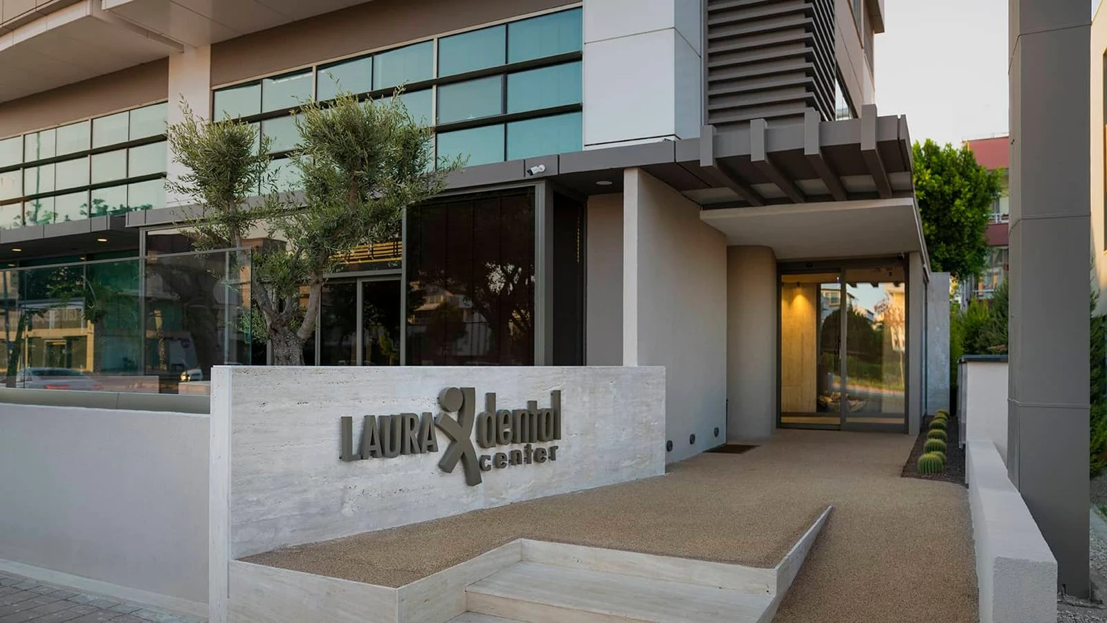 Klinikfoto: Laura Dental Center